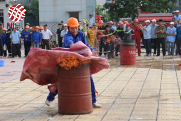 chăn chiên chống cháy