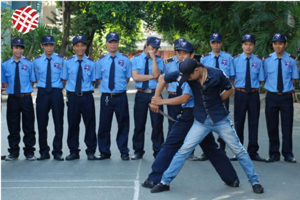 Bảo vệ thường xuyên phải di chuyển